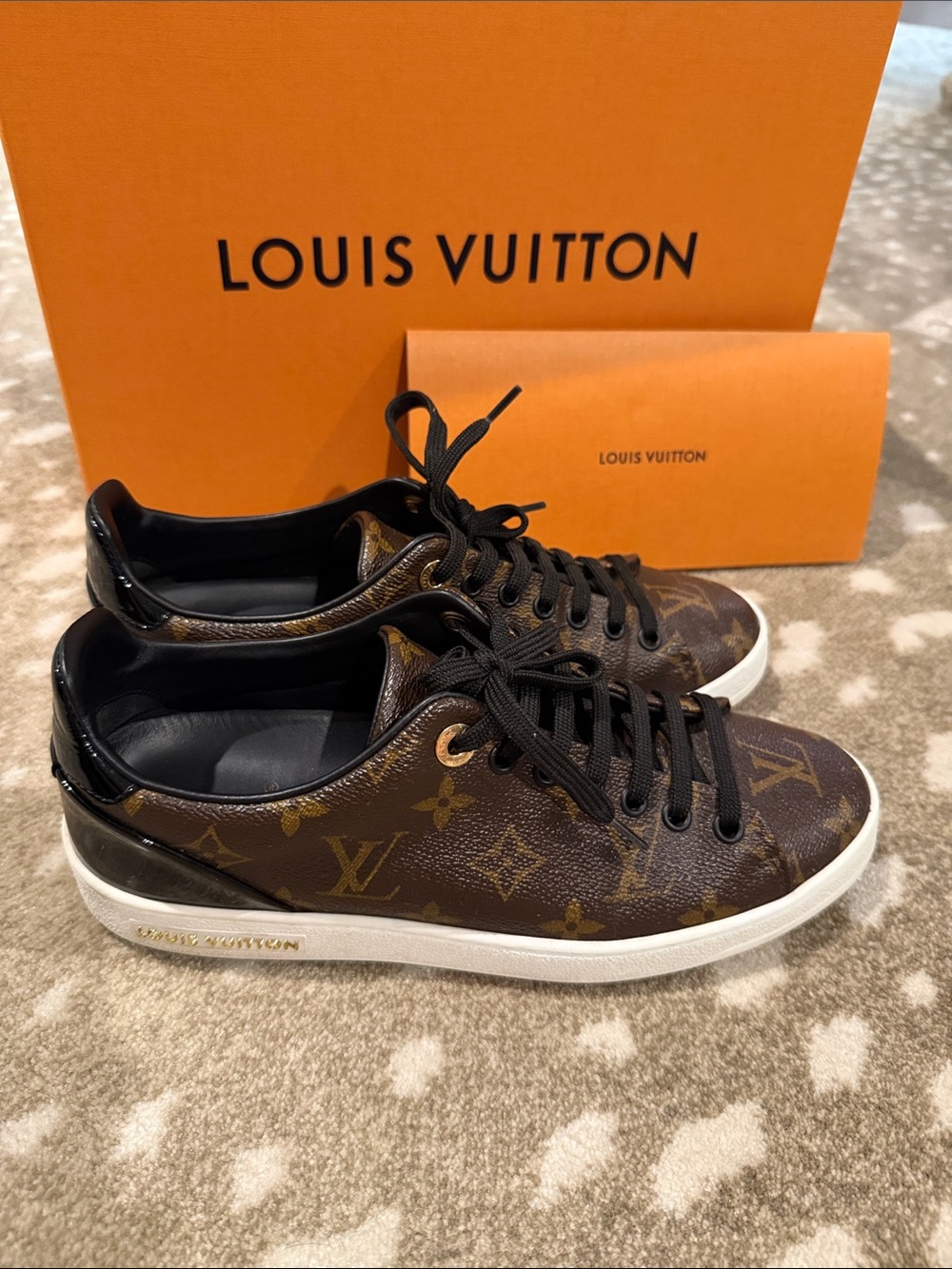 Louis Vuitton Women’s Classic Monogram Canvas Low-Top Sneakers. Size 38